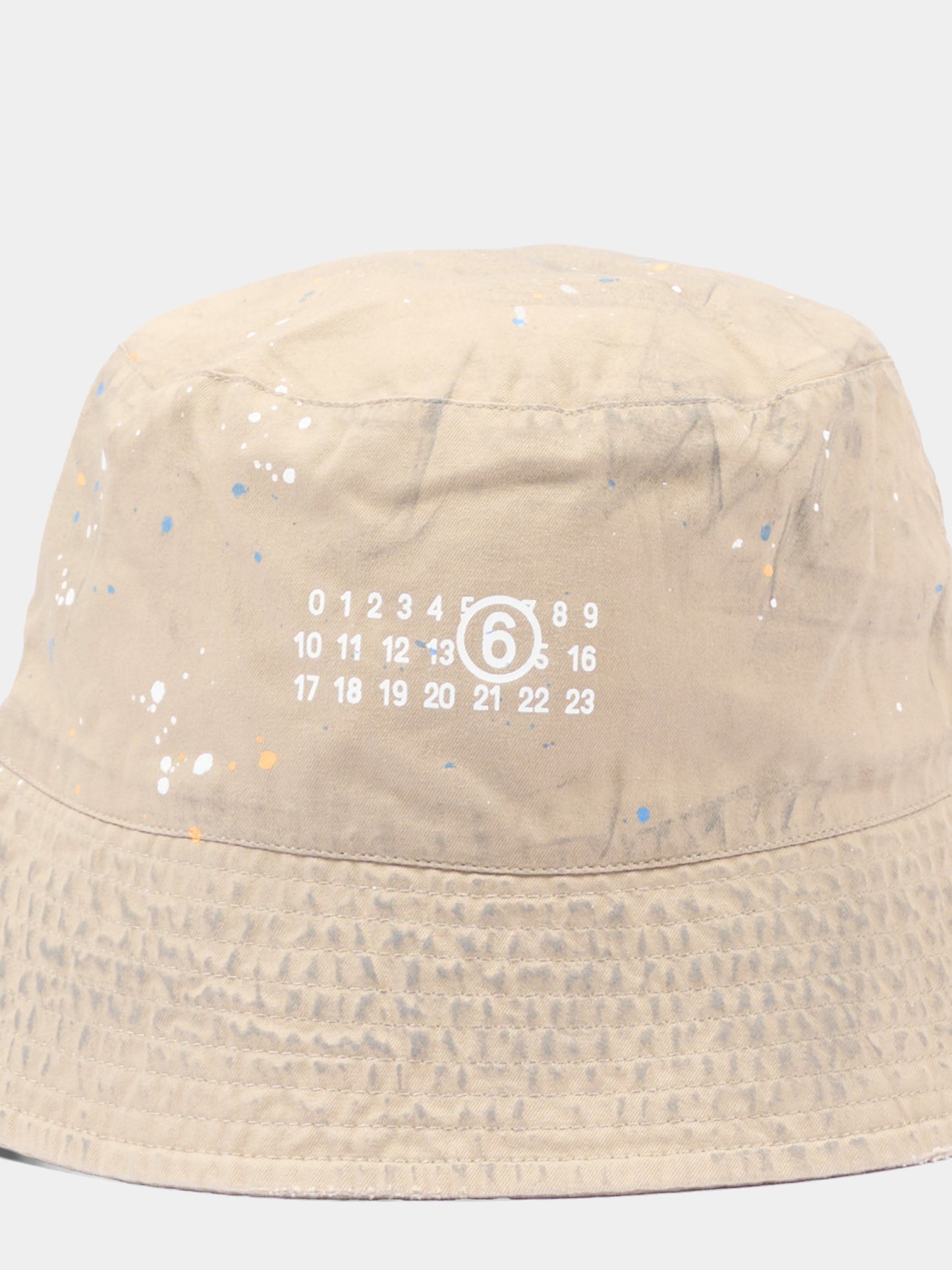 Cloche beige per bambini con logo numerico,Mm6 Maison Margiela,M60995 MM07B M6709