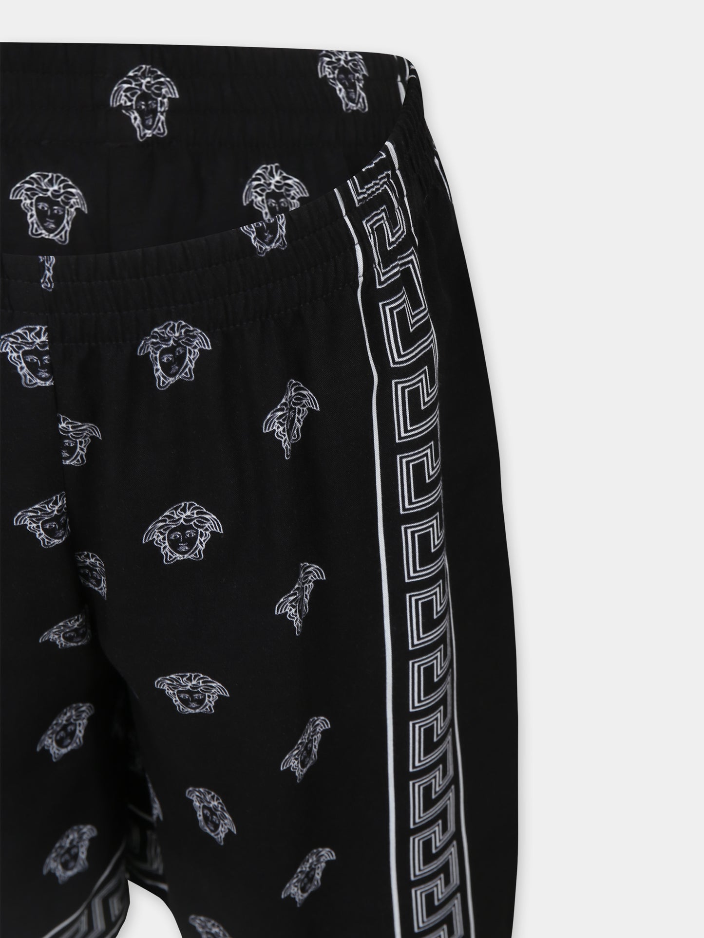 Shorts neri per bambino con stampa bandana Medusa,Versace,1018268 1A13057 5B040