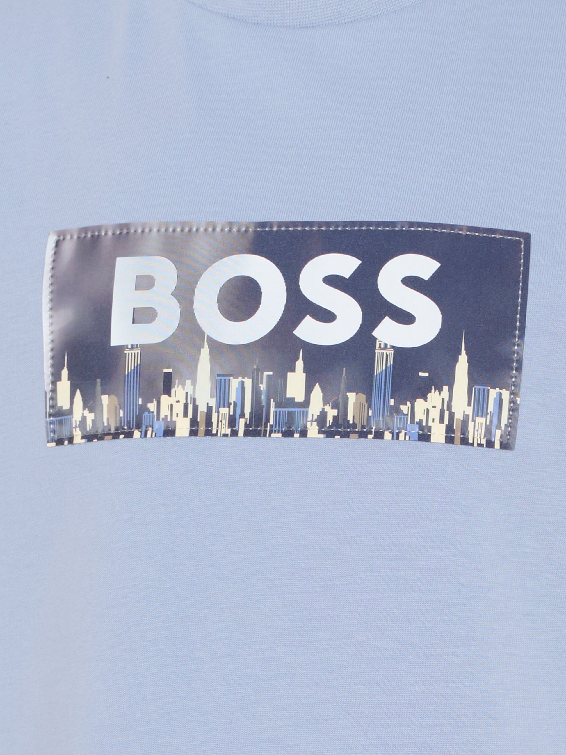 T-shirt blu per bambino con logo e grattacieli,Boss,J52989 057