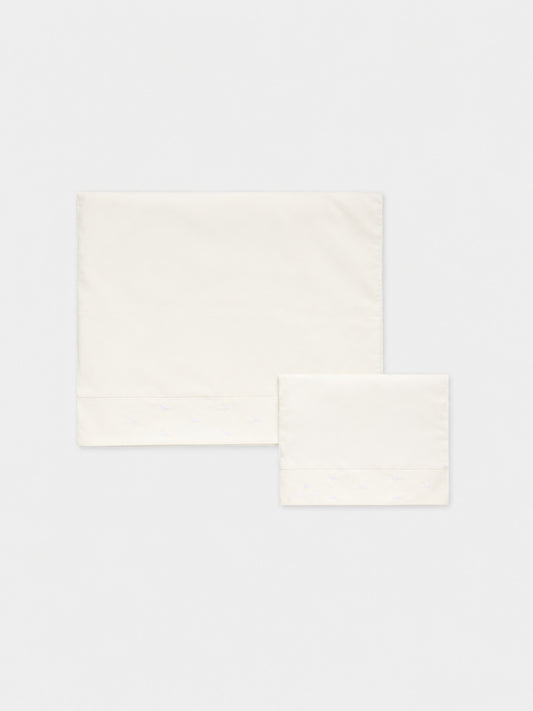 White set for babykids with white bows