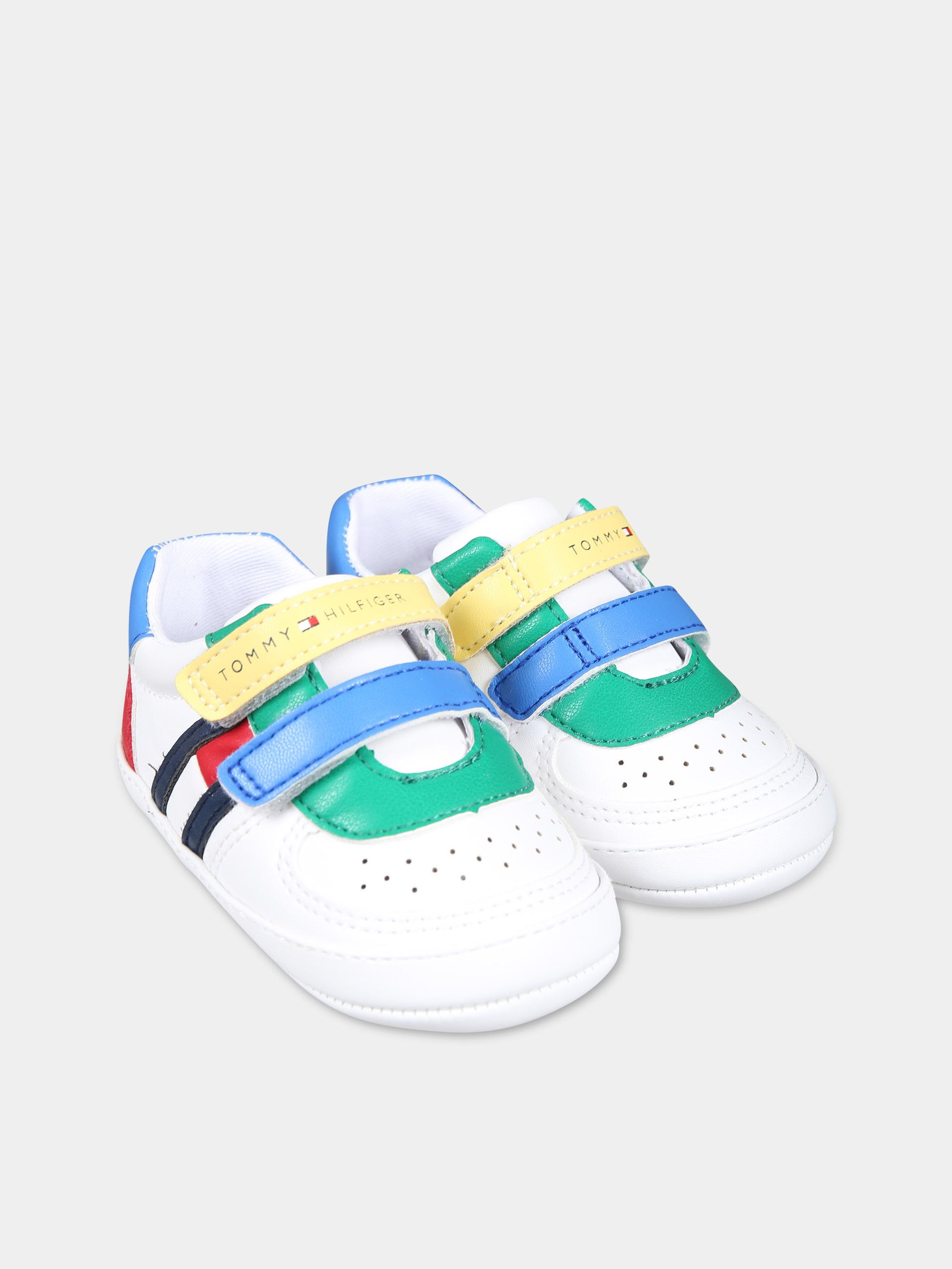 Sneakers bianche per neonati con bandierina e logo,Tommy Hilfiger Junior,T0B4 33320 1582Y913