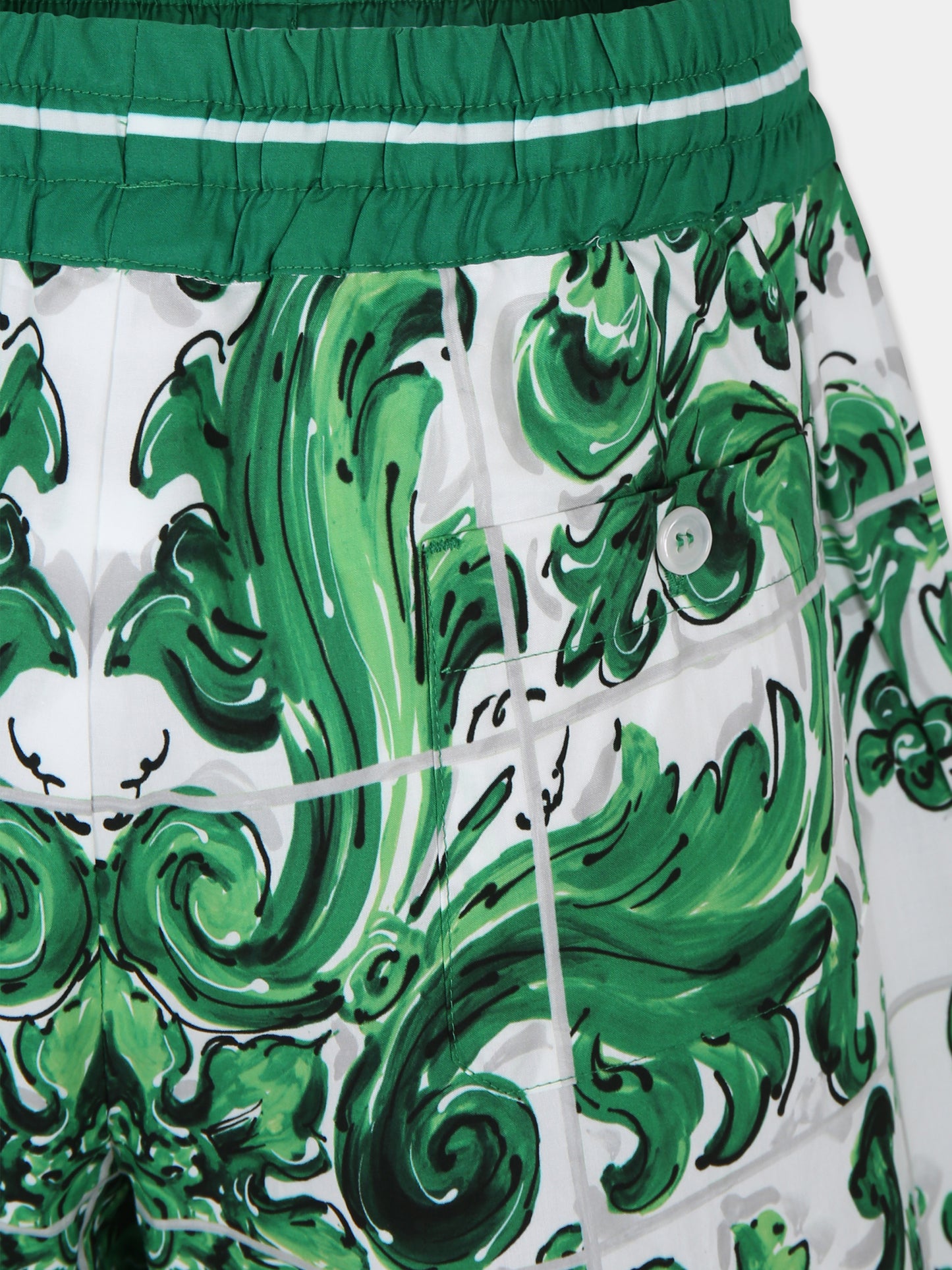 Shorts verdi per bambino con logo e stampa maiolica verde,Dolce & Gabbana Kids,L43Q47 FI5JO H65DQ