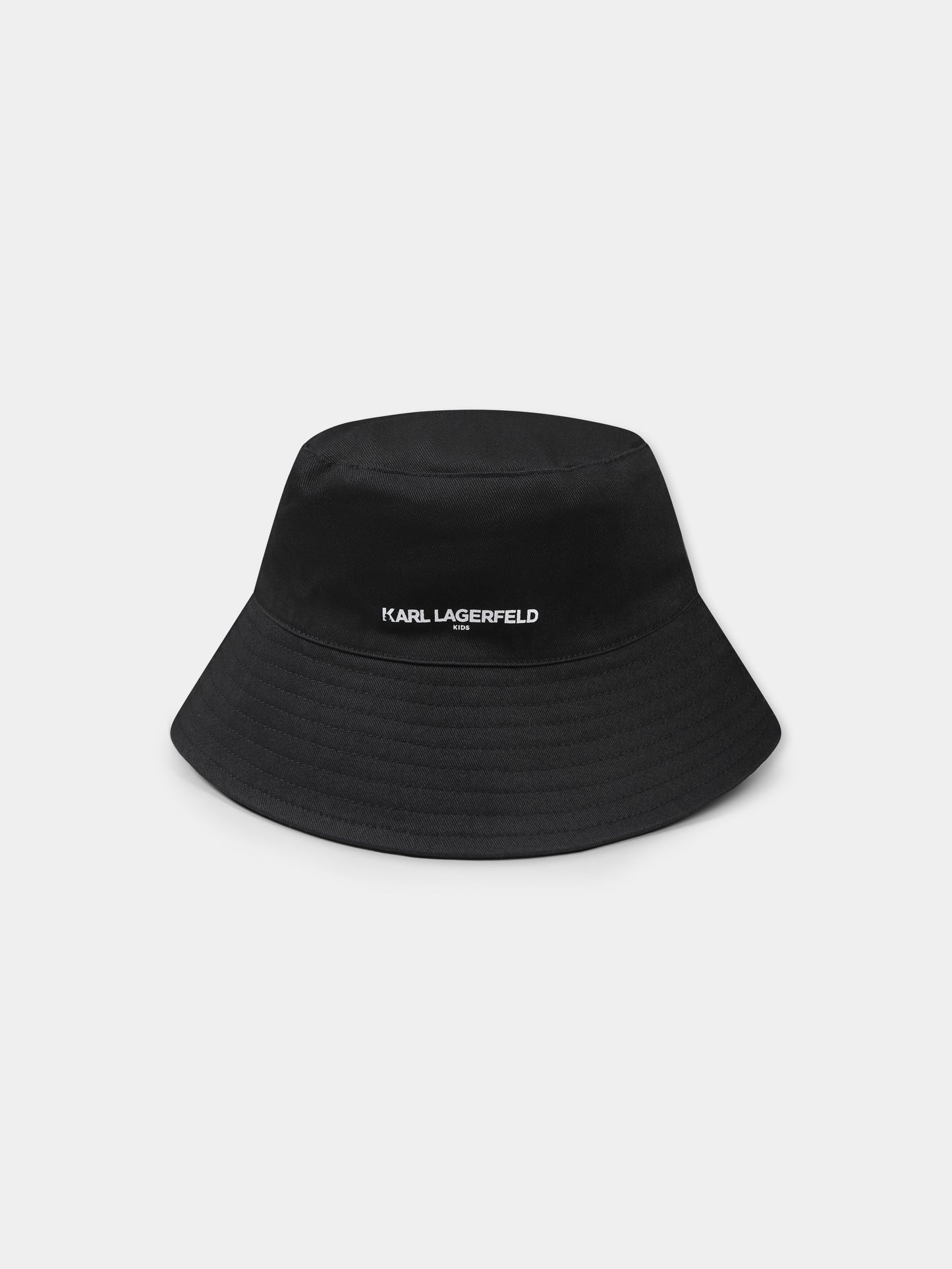 Black cloche for girl with Choupette