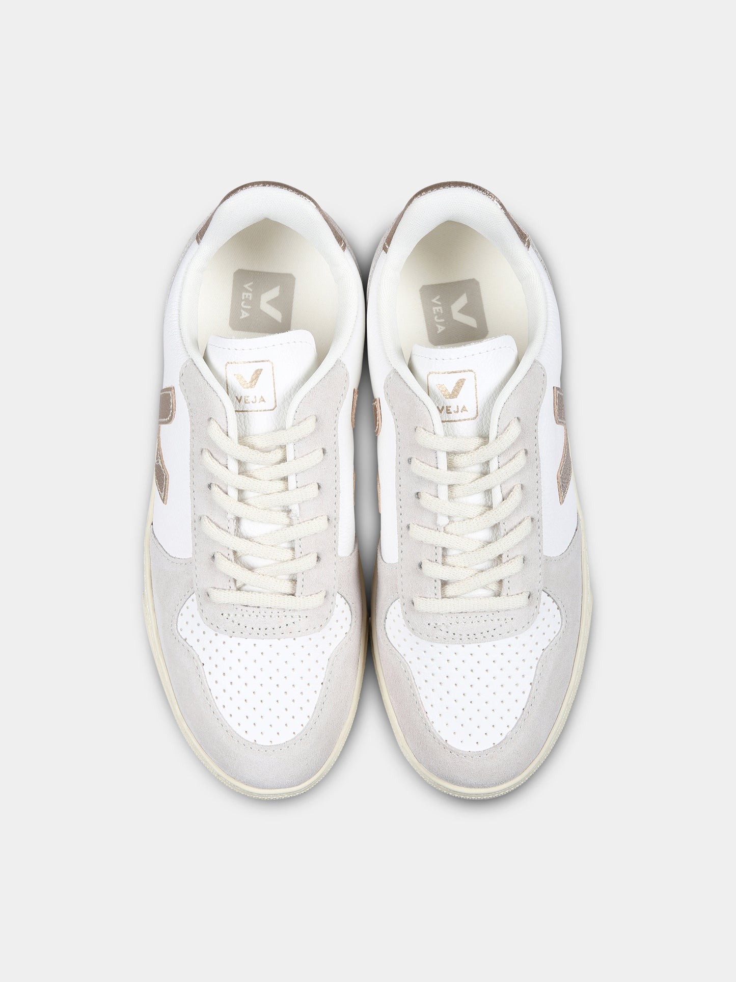 White sneakers for girl with logo