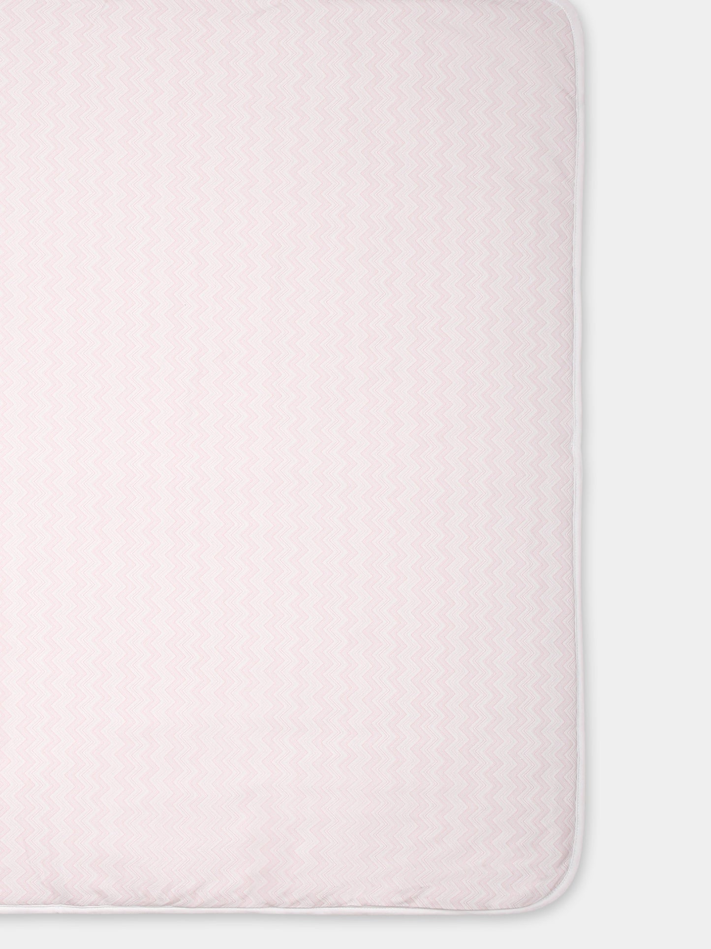 Pink blanket for baby girl with chevron pattern