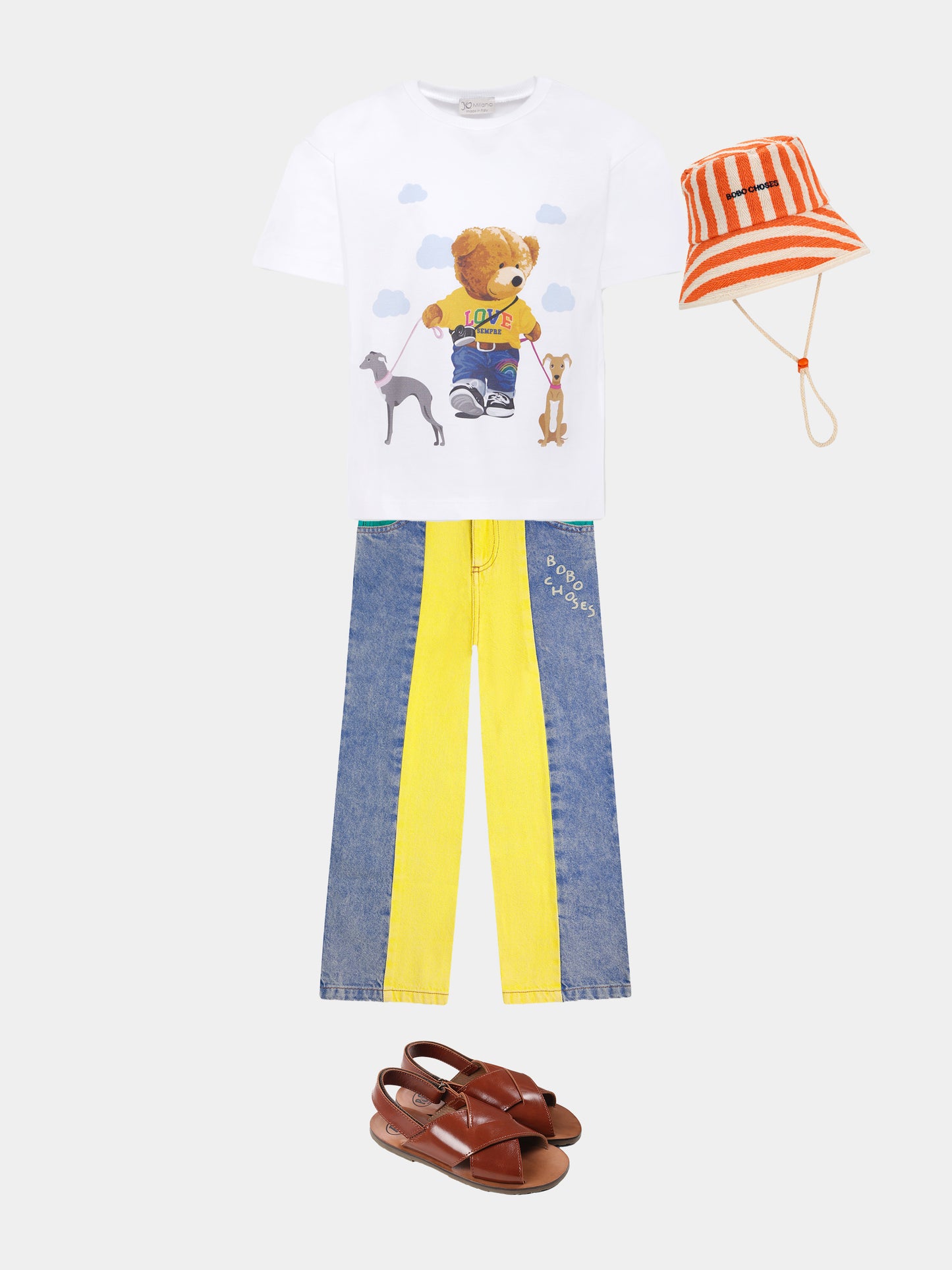 White t-shirt for kids with bear and dogs